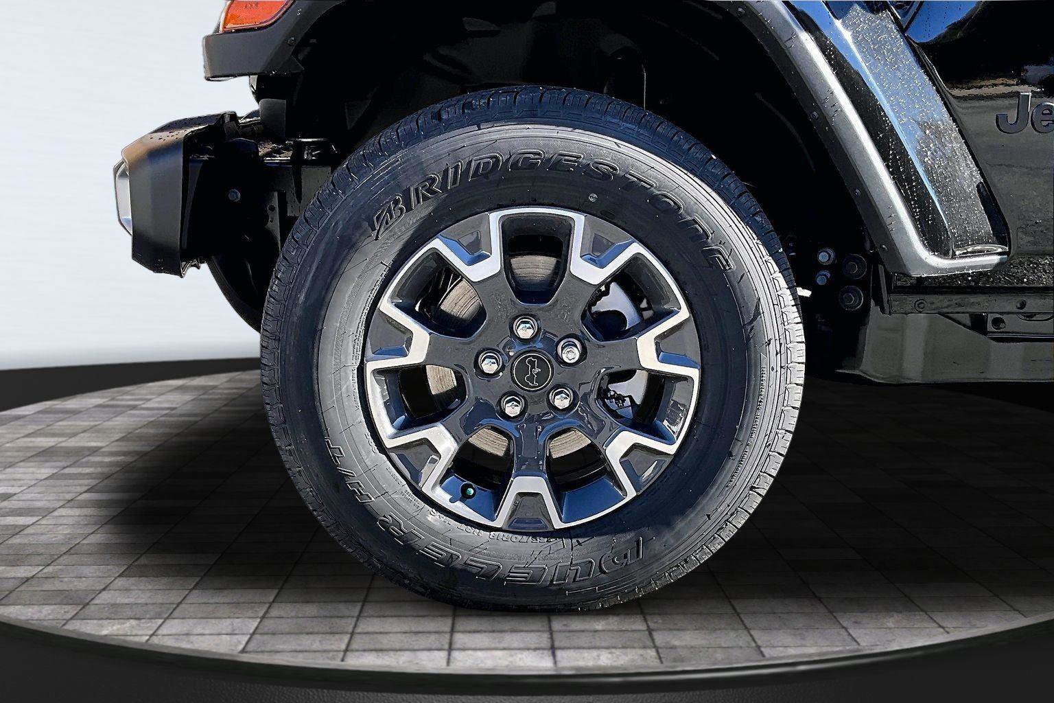New 2026 Jeep Gladiator Sport AWD/4WD image 12