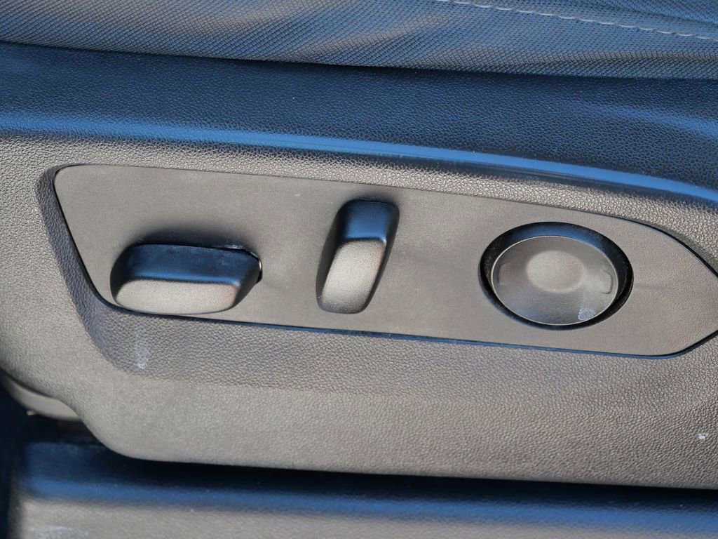 Used 2024 GMC Sierra 1500 Elevation image 18