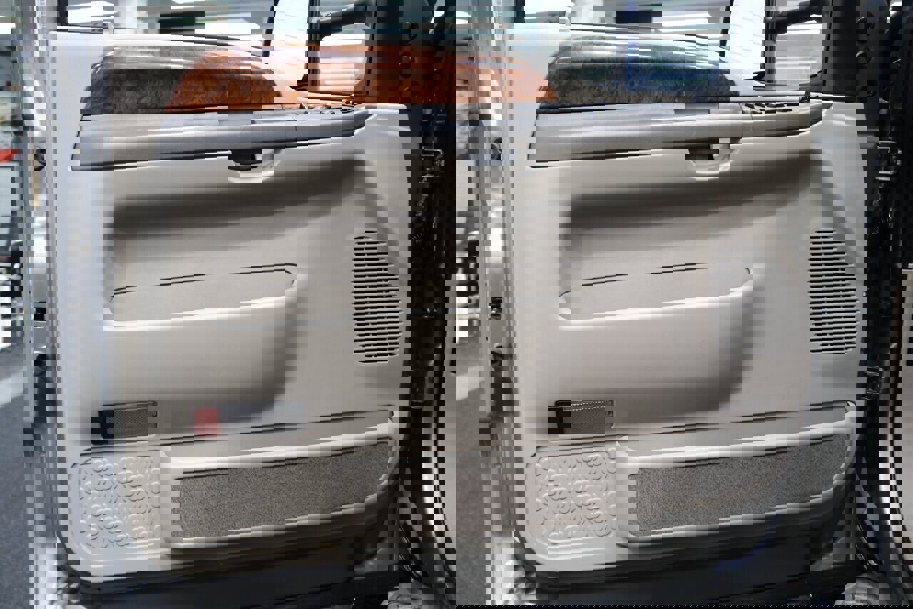 Used 2002 Ford Excursion Limited image 60