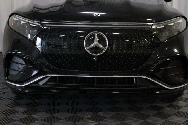 Used 2023 Mercedes-Benz EQS 580 4MATIC SUV image 35