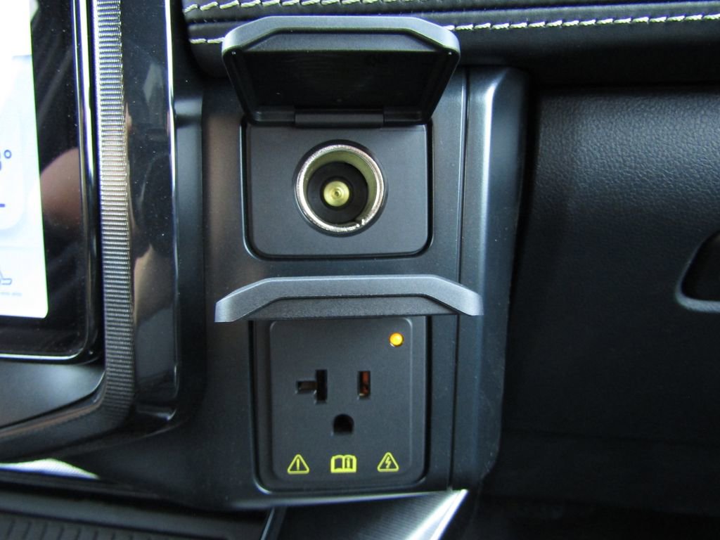 New 2025 Ford F150 Lightning Platinum w/ Dark Elements Package image 31
