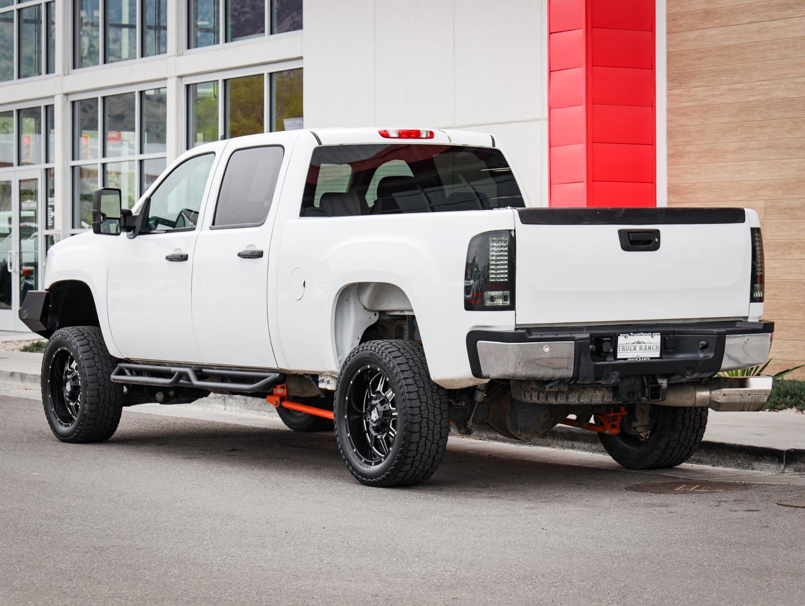Used 2013 GMC Sierra 2500 SLE w/ SLE Preferred Package image 6