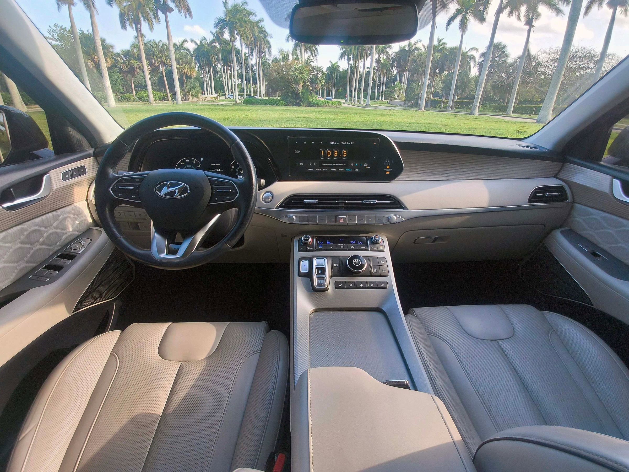 Used 2022 Hyundai Palisade Calligraphy w/ Cargo Package FWD image 7