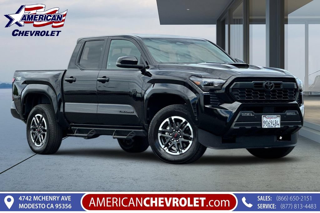 Used 2024 Toyota Tacoma TRD Sport w/ TRD Sport Upgrade Package AWD/4WD image 2