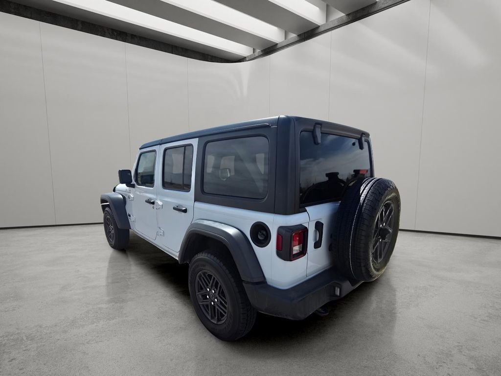 Used 2025 Jeep Wrangler Unlimited Sport AWD/4WD image 3