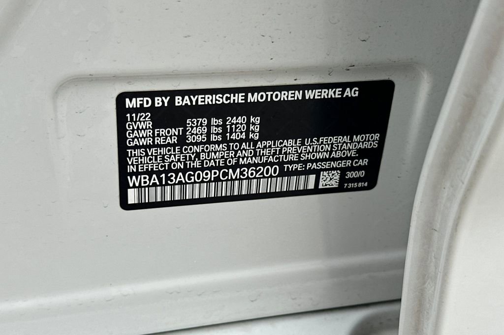 Used 2023 BMW 530e w/ M Sport Package image 34