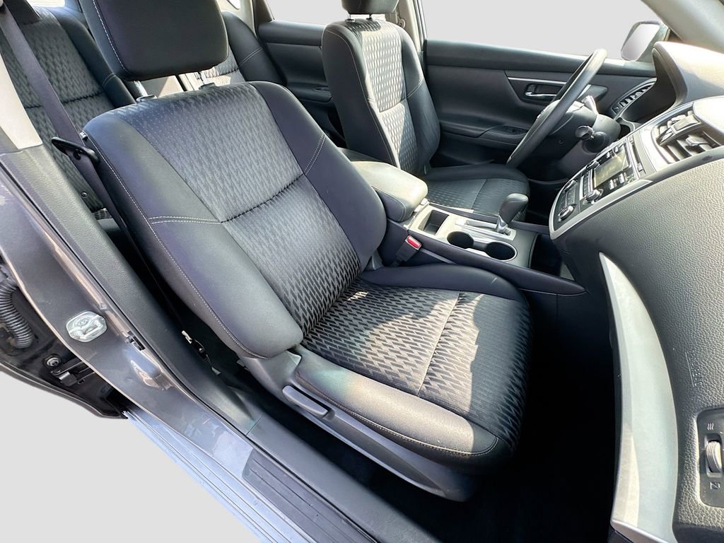 Used 2017 Nissan Altima 2.5 S w/ Power Driver Seat Package FWD image 32