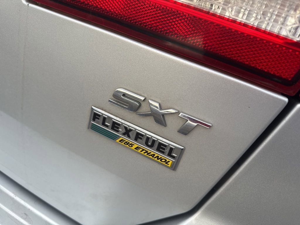 Used 2014 Dodge Journey SXT w/ Flexible Seating Group image 8