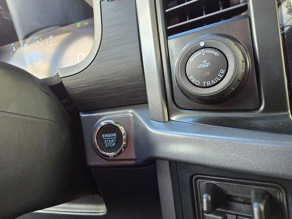 New 2025 Ford F150 XLT w/ Equipment Group 303A High image 60