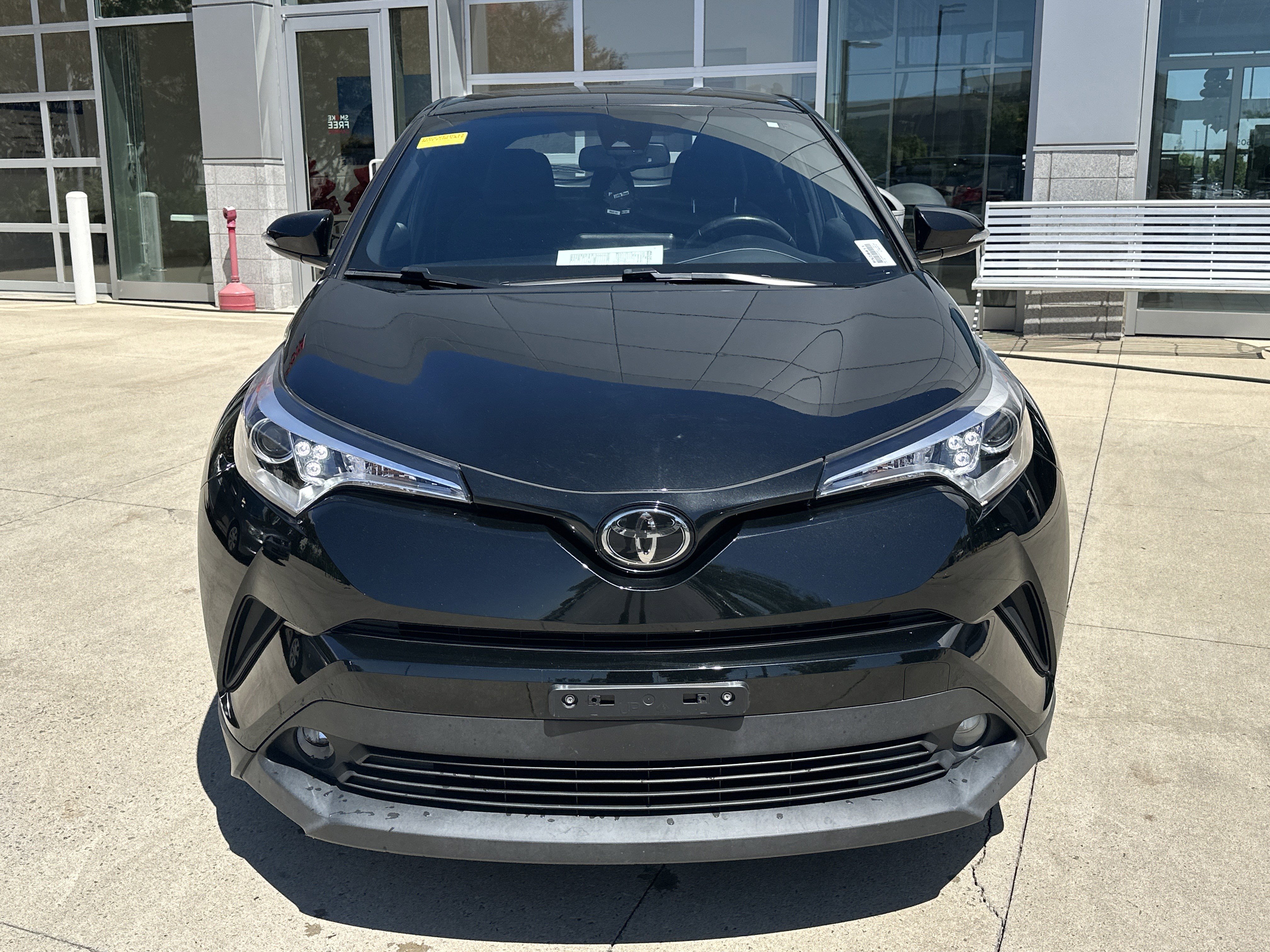 Used 2018 Toyota C-HR XLE FWD image 5
