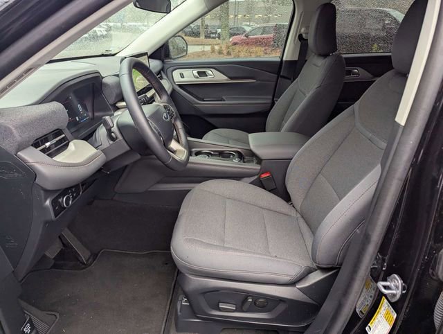 Used 2025 Ford Explorer Active image 19