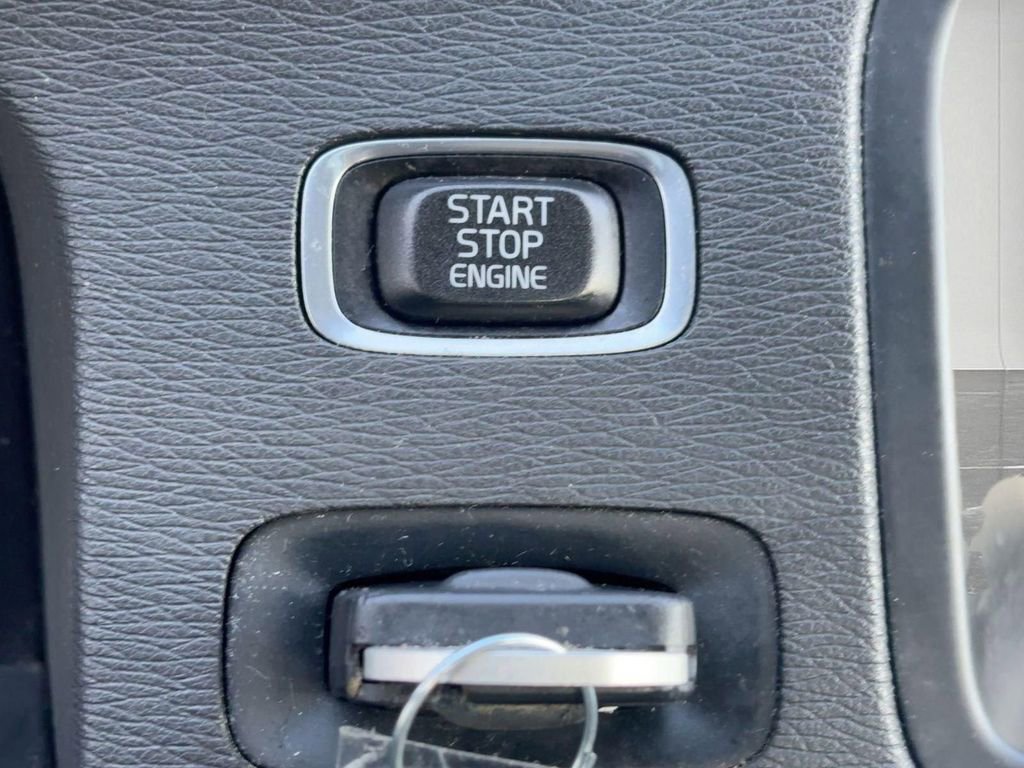 Used 2016 Volvo S60 T5 Premier image 20