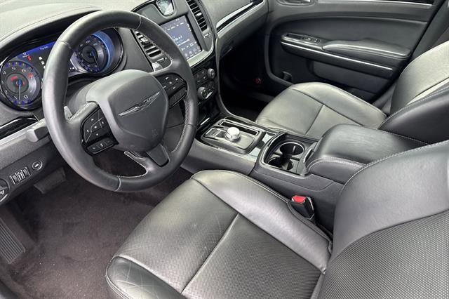 Used 2018 Chrysler 300 S w/ 300S Premium Group 2 image 12