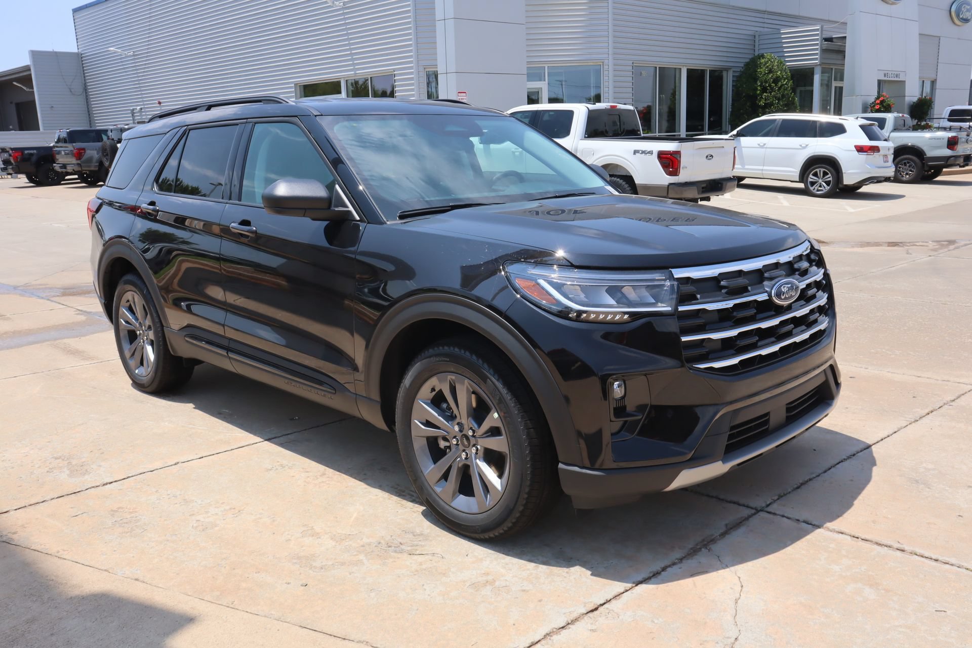New 2026 Ford Explorer Active w/ Active Comfort Package