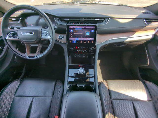 Certified 2022 Jeep Grand Cherokee Summit w/ Adv Protech Group IV image 18