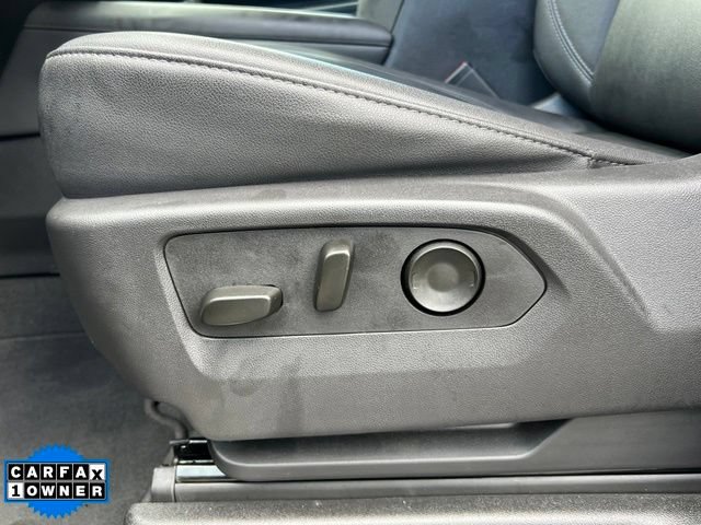 Used 2025 Chevrolet Suburban Z71 AWD/4WD image 18