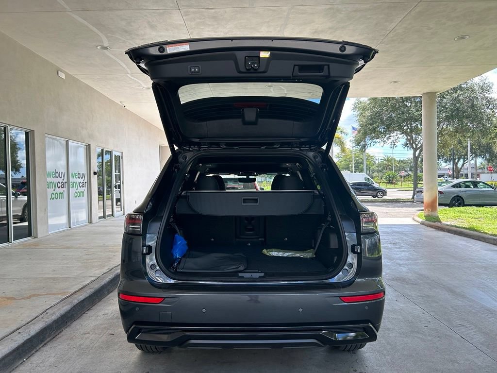 New 2026 Mitsubishi Outlander 4WD Plug-In Hybrid image 35