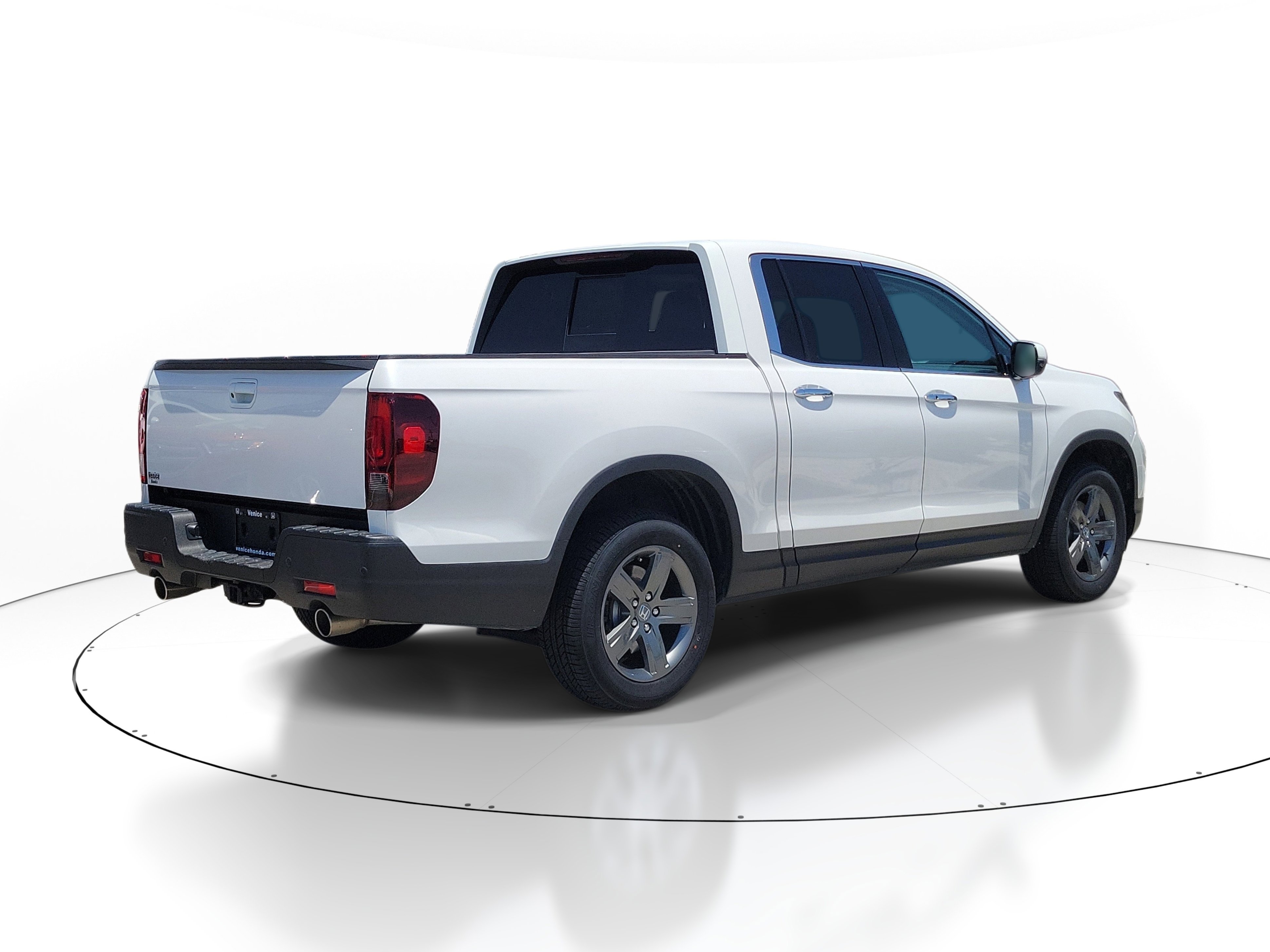 Used 2023 Honda Ridgeline RTL-E image 6