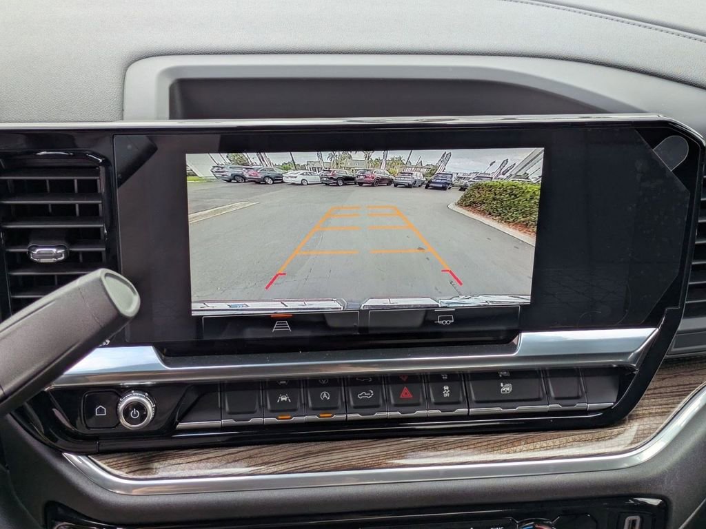 Used 2025 GMC Sierra 1500 Elevation image 11