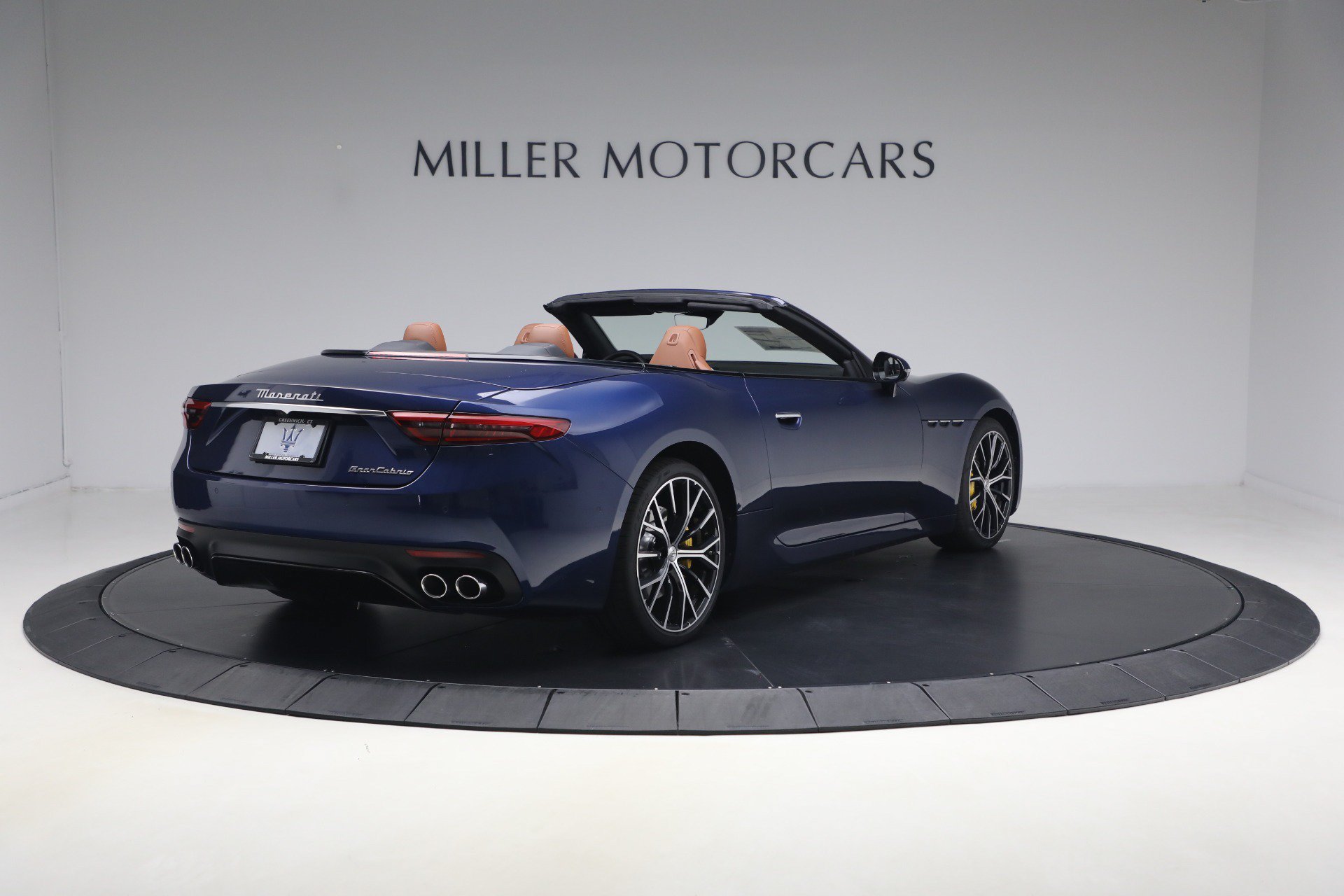 New 2026 Maserati GranCabrio Trofeo AWD/4WD image 8