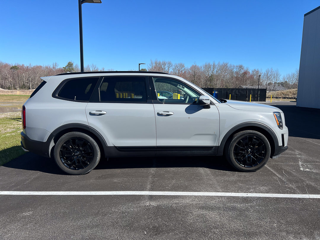 Used 2022 Kia Telluride EX w/ EX Premium Package image 7