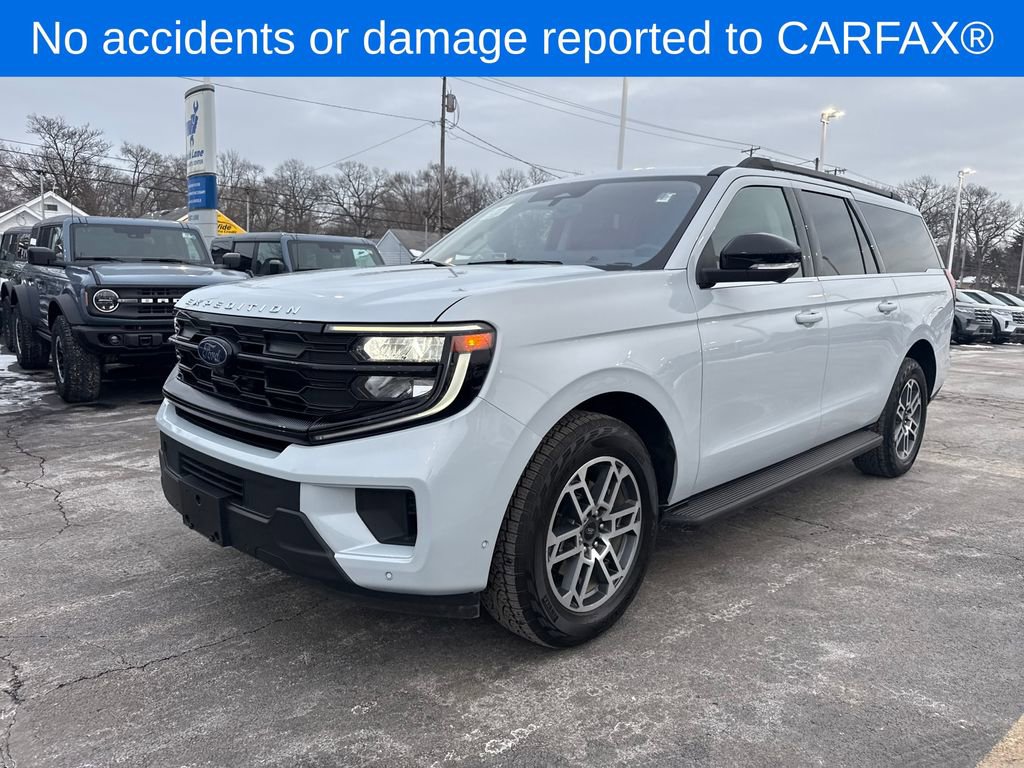 Used 2025 Ford Expedition Max Active image 2