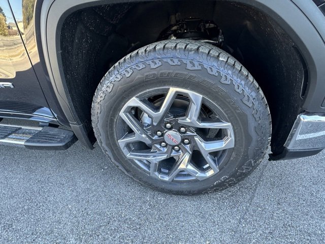 New 2026 GMC Sierra 1500 SLT image 3