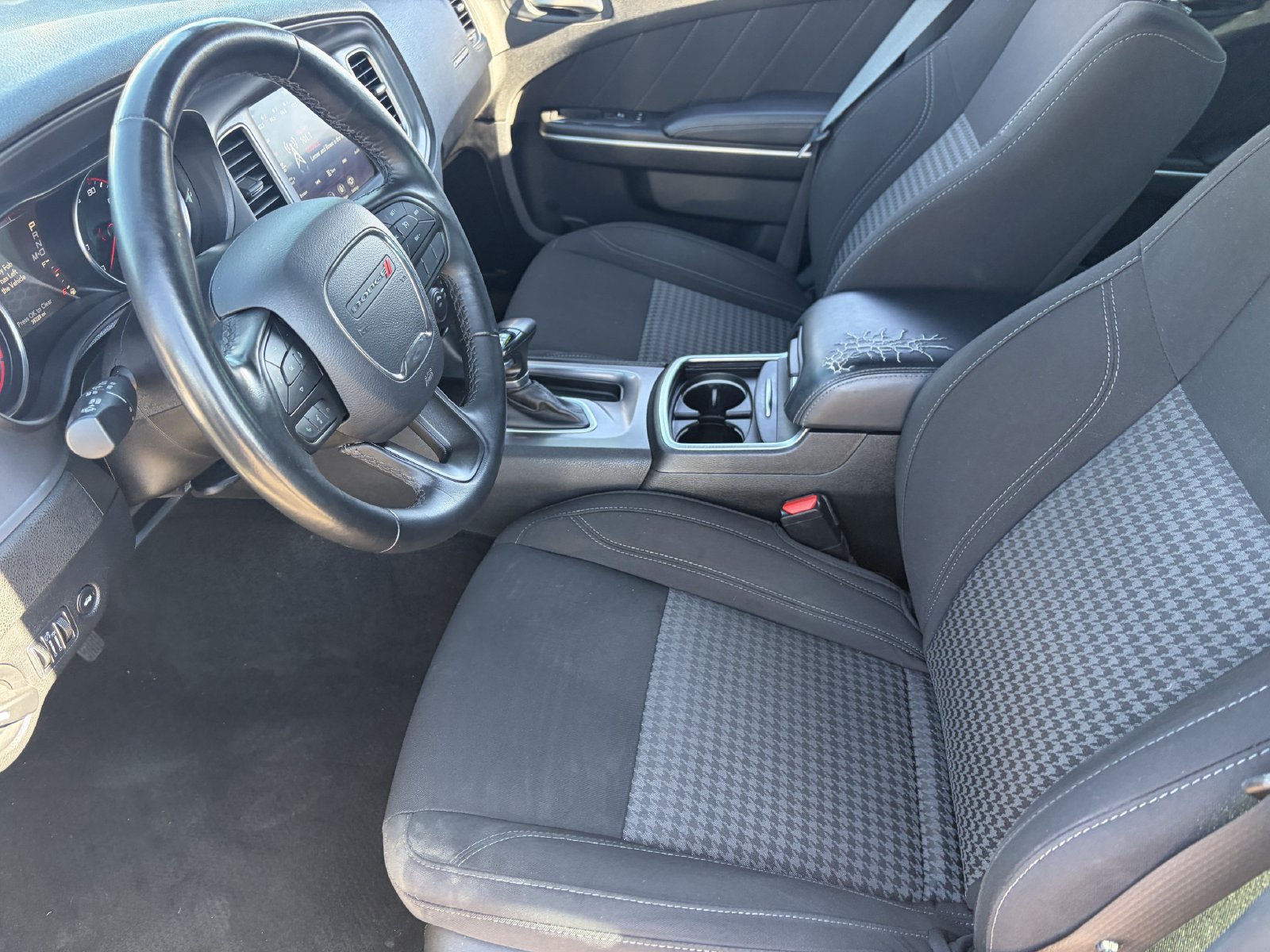 Used 2023 Dodge Charger SXT RWD image 23