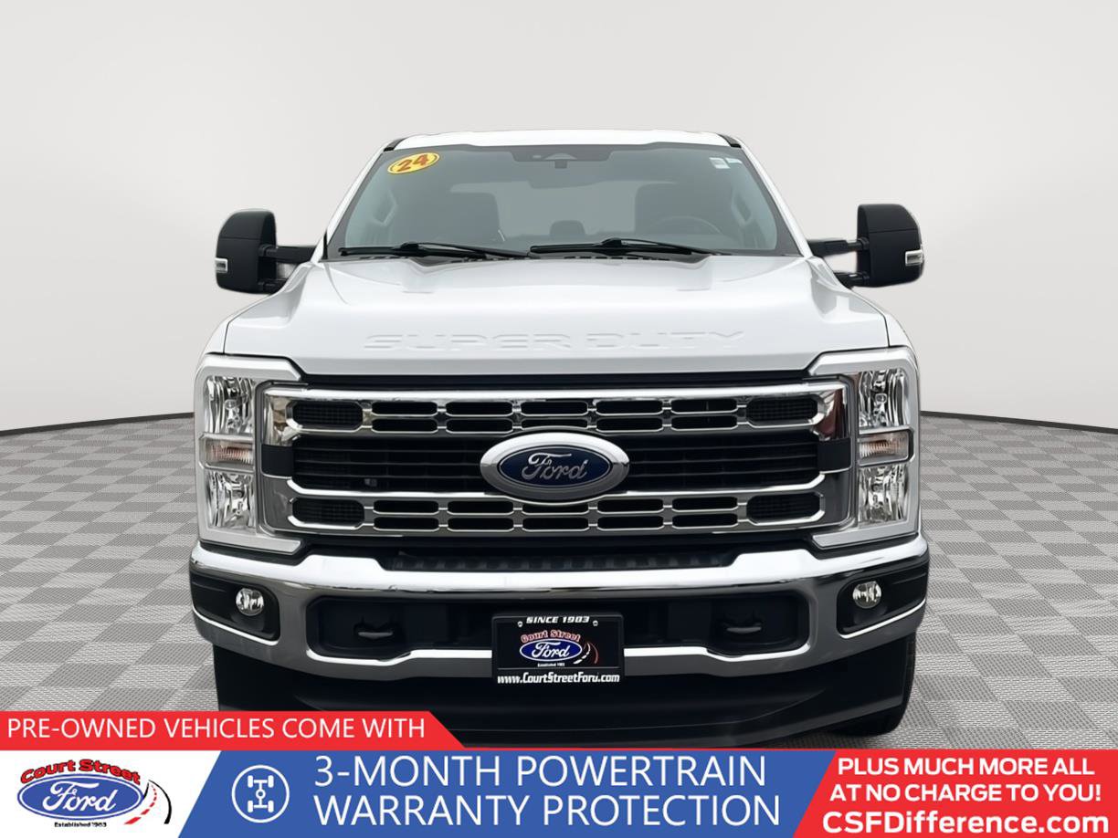 Certified 2024 Ford F250 XLT image 3