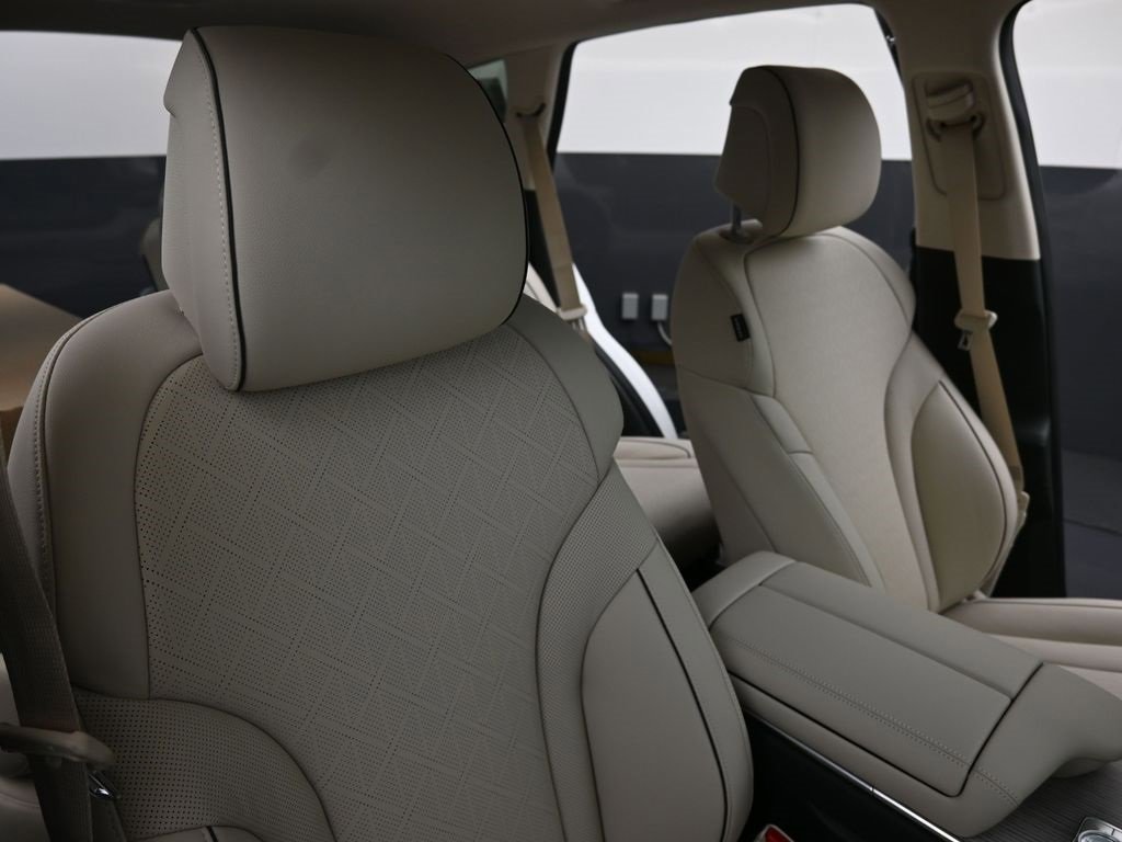 New 2026 Genesis GV80 2.5T Advanced image 14