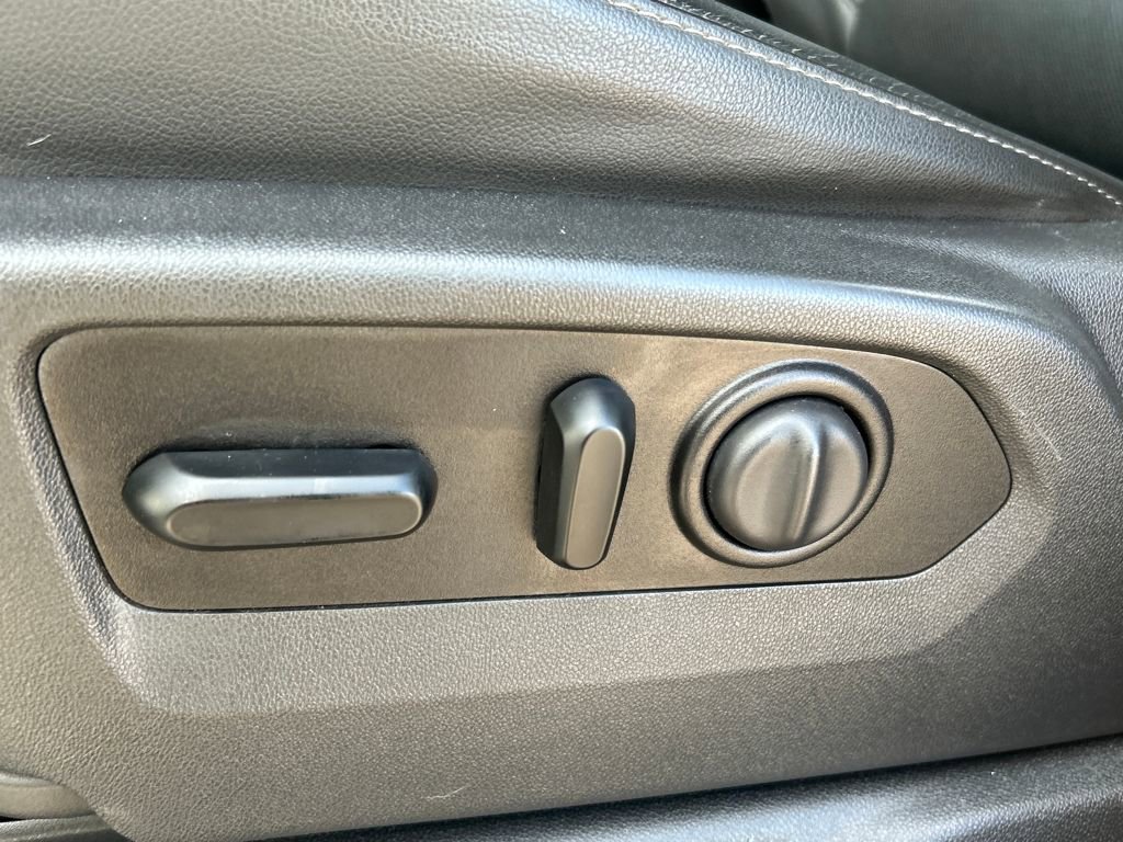 Used 2020 GMC Sierra 1500 SLT w/ SLT Premium Package image 18