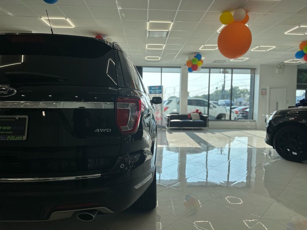 Used 2019 Ford Explorer Limited w/ Class III Trailer Tow Package AWD/4WD image 14