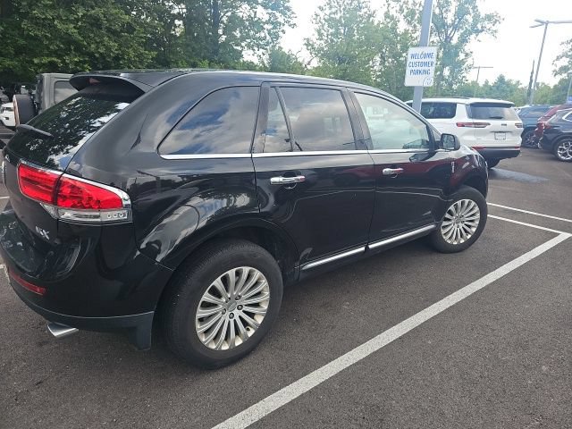 Used 2013 Lincoln MKX FWD w/ Wood Pkg image 4