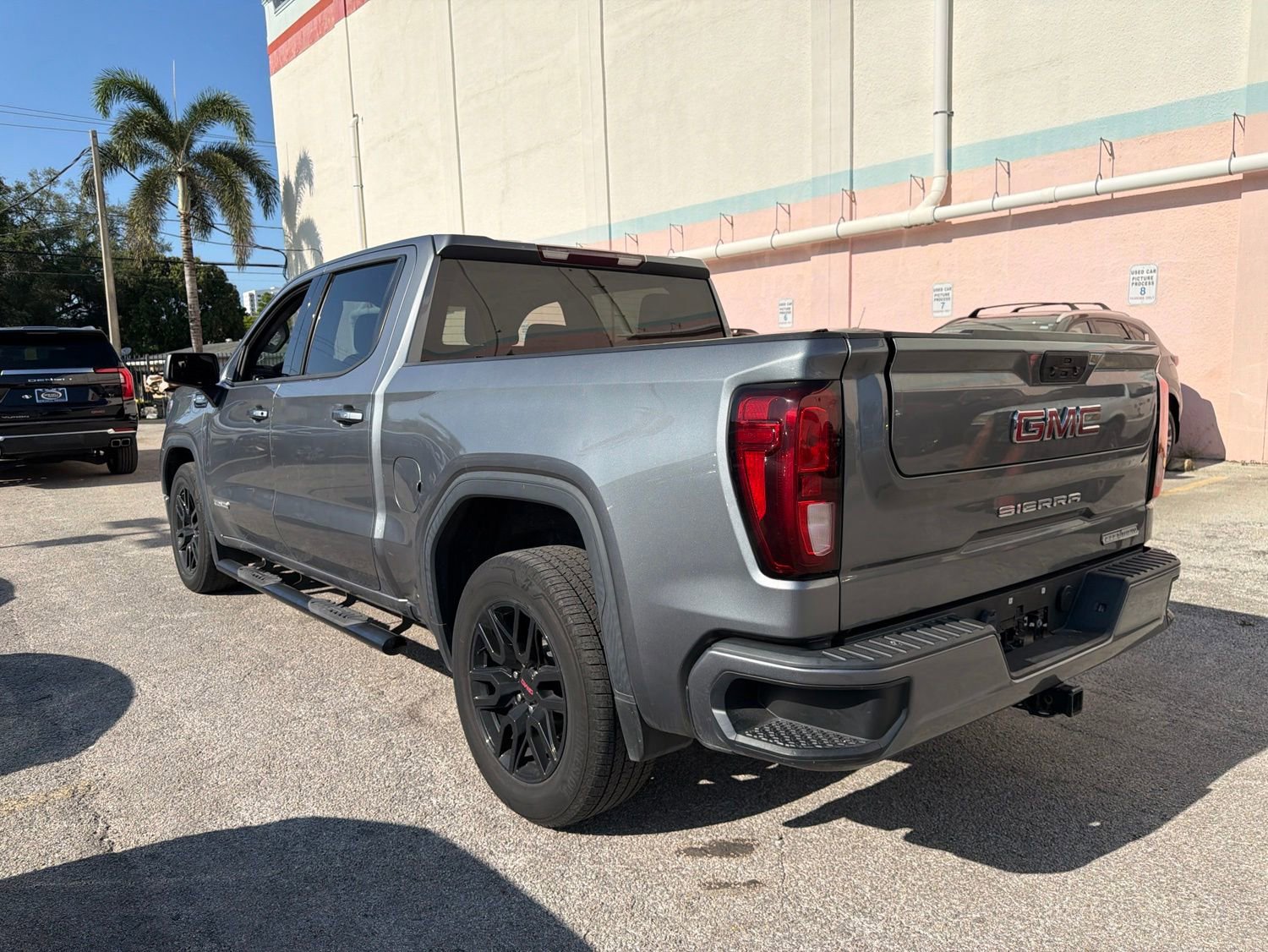 Used 2022 GMC Sierra 1500 Elevation RWD image 20