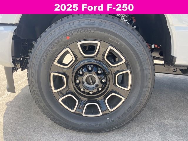 New 2025 Ford F250 Platinum image 9