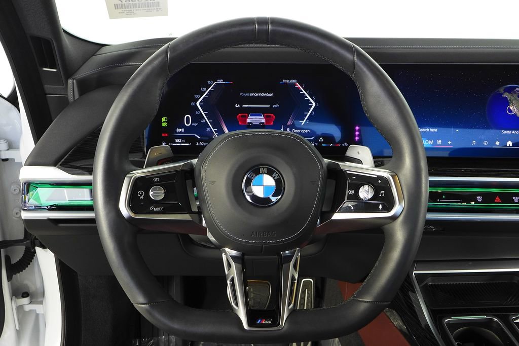 Used 2025 BMW 740i RWD image 26