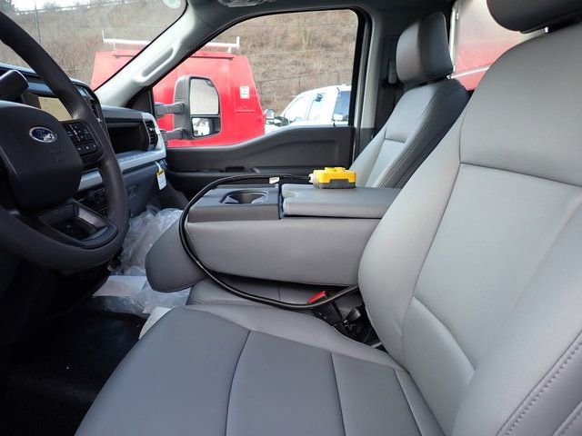 New 2026 Ford F450 XL w/ XL Chrome Package image 15