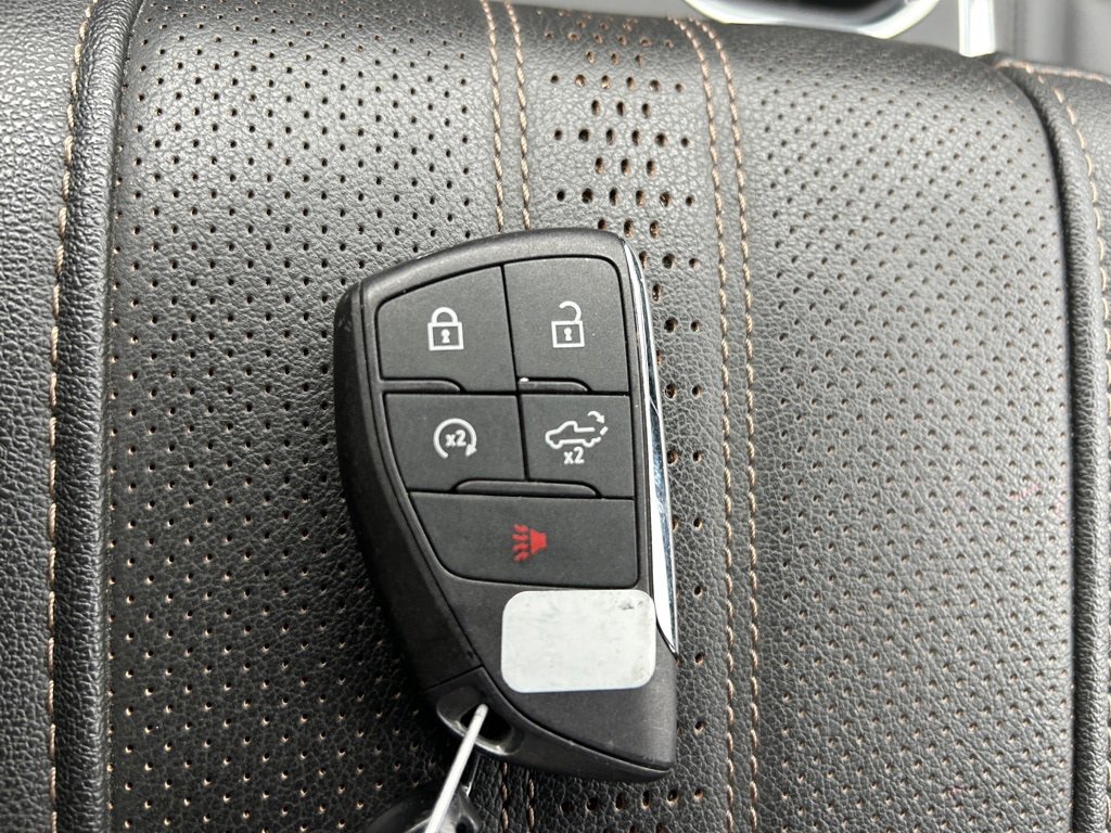 Used 2024 Chevrolet Silverado 1500 High Country image 37