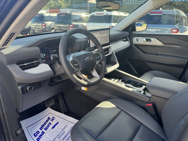 New 2025 Ford Explorer Active w/ Active Comfort Package image 15