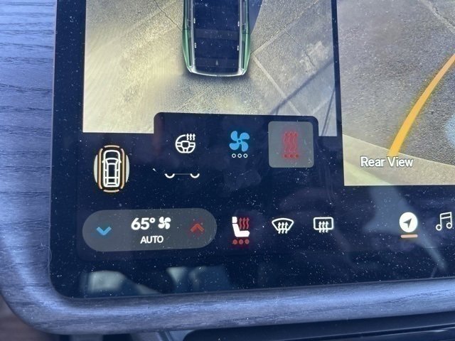 Used 2025 Rivian R1S Adventure image 11