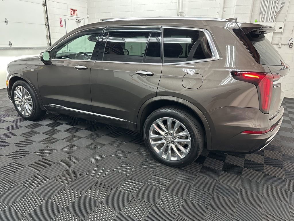 Used 2020 Cadillac XT6 Premium Luxury AWD/4WD image 6