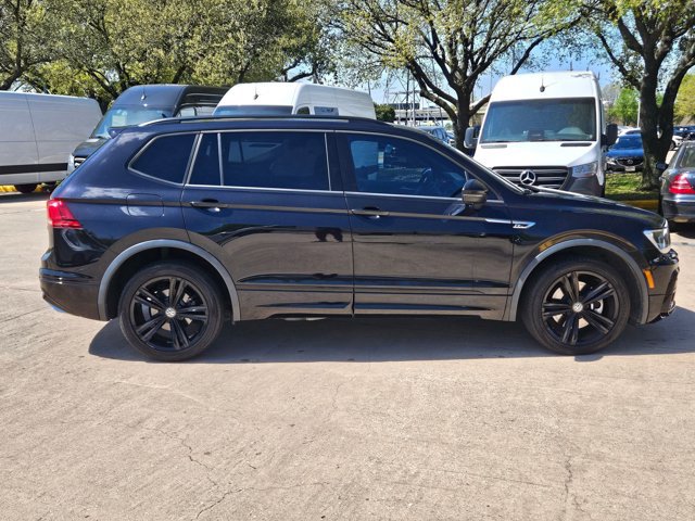 Used 2019 Volkswagen Tiguan S image 4