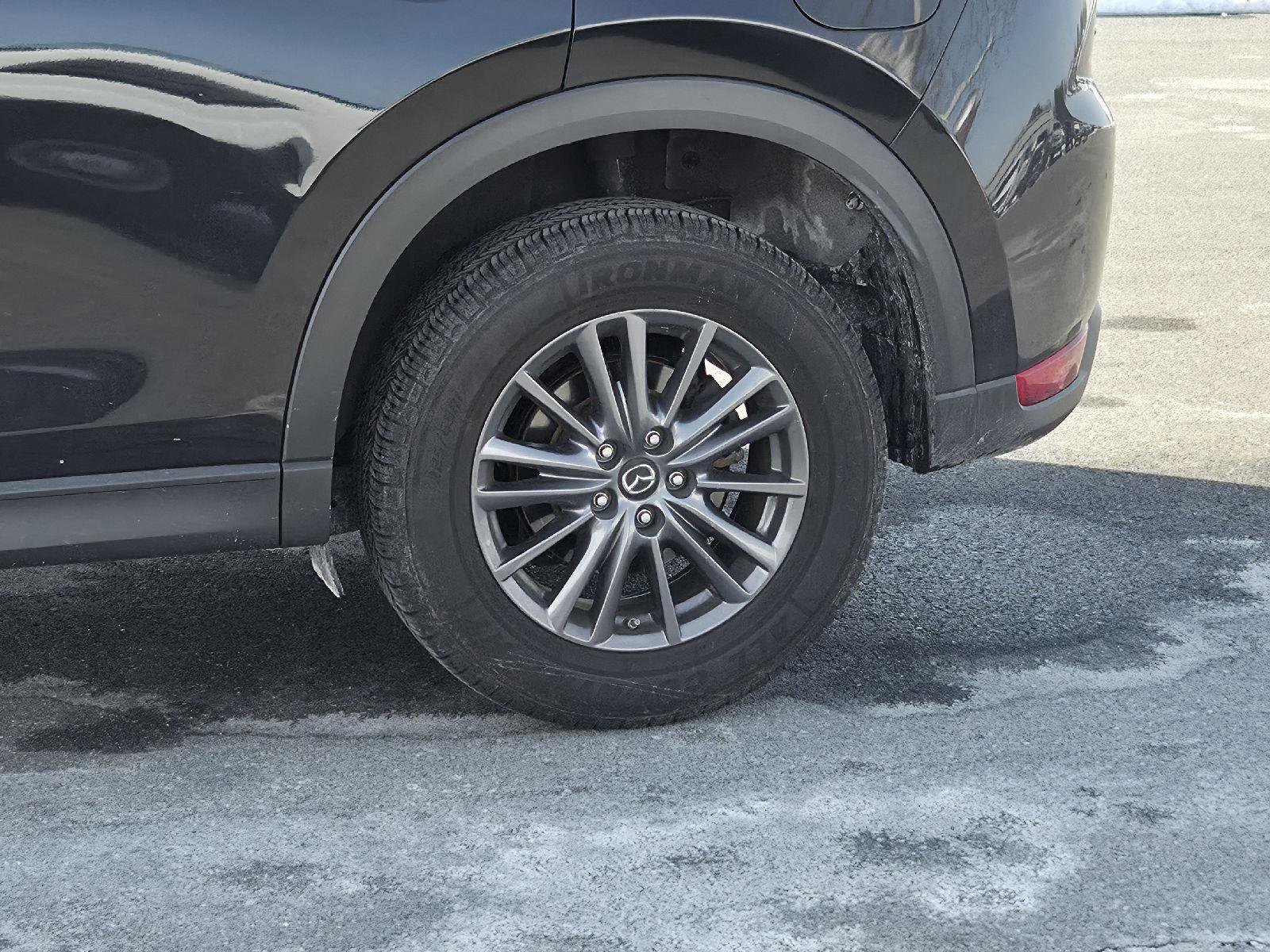 Used 2020 MAZDA CX-5 Touring image 28