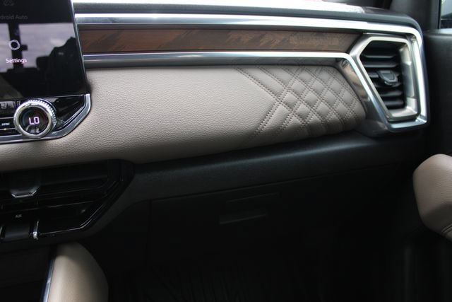 Used 2025 GMC Canyon Denali AWD/4WD image 27