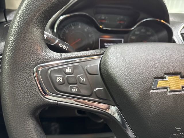 Used 2018 Chevrolet Cruze LT image 16