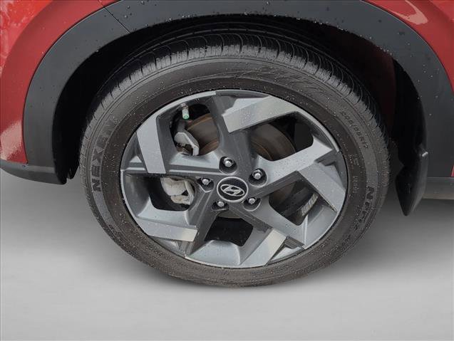 Certified 2023 Hyundai Venue Limited w/ Cargo Package FWD image 25