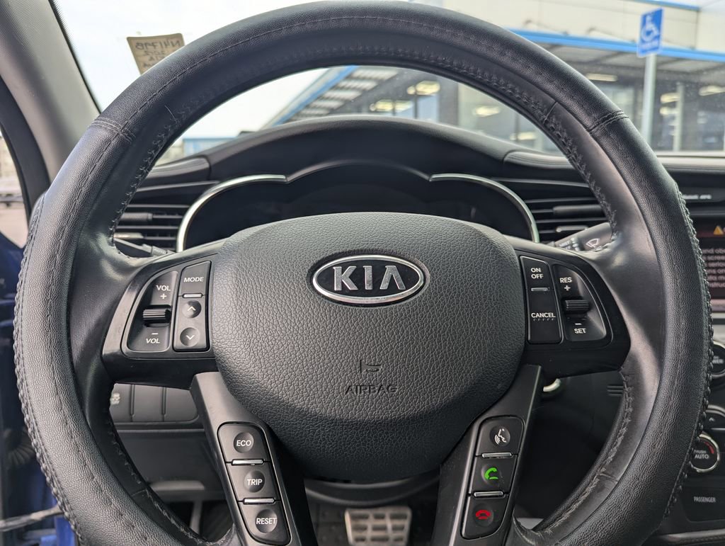 Used 2012 Kia Optima SX w/ Premium Touring Pkg FWD image 21