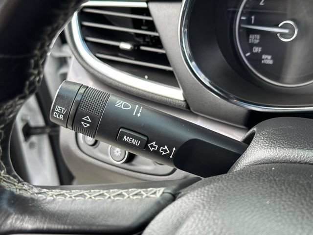 Used 2019 Buick Encore Essence AWD/4WD image 11