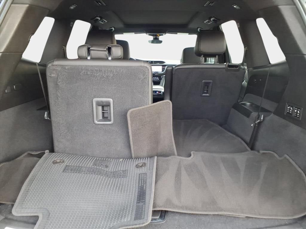 Used 2020 Cadillac XT6 Premium Luxury image 16