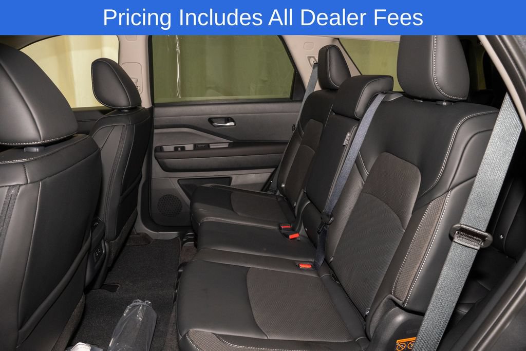 New 2026 Nissan Pathfinder SL w/ Cargo Package AWD/4WD image 10
